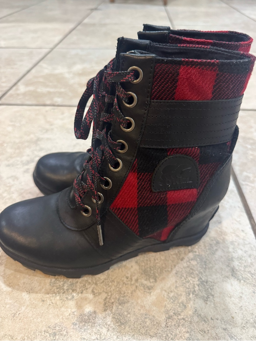 SOREL Lexie Wedge Combat Boots - Buffalo Plaid - Size 8.5